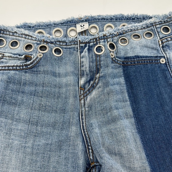 True Religion Y2K Super Low Rise Stovepipe Deconstructed Crop Jeans Size 27 - Picture 8 of 13